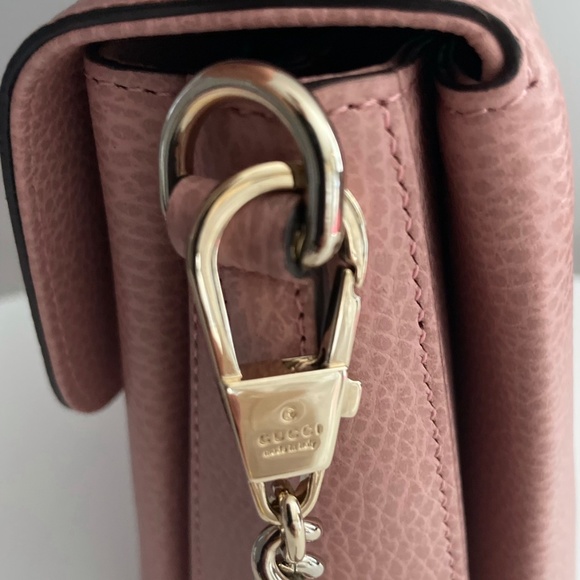 Authentic Gucci Dollar Calfskin medium Interlocking G Shoulder bag - Picture 8 of 9